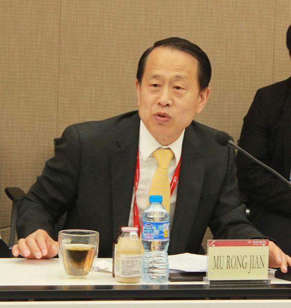 慕镕鍵：把關(guān)愛橫向到邊，豎向到底