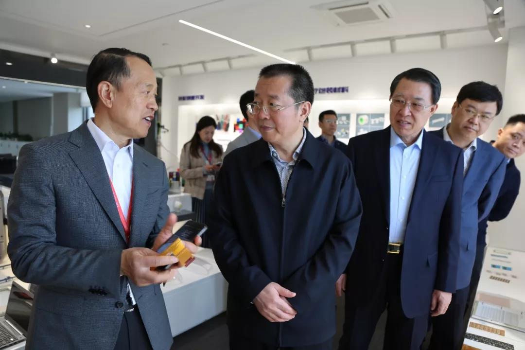 威海市委常委、市紀(jì)委書記、市監(jiān)委主任傅遜到聯(lián)橋集團(tuán)調(diào)研